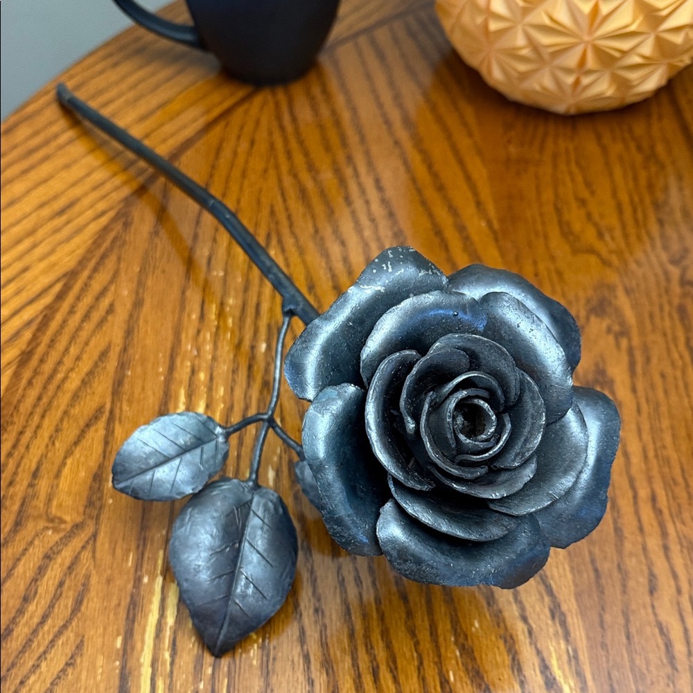 Welded Black Metal Steel Rose Hand-Forged Sculpture Blacksmith Metalwork - Picture 15 of 15